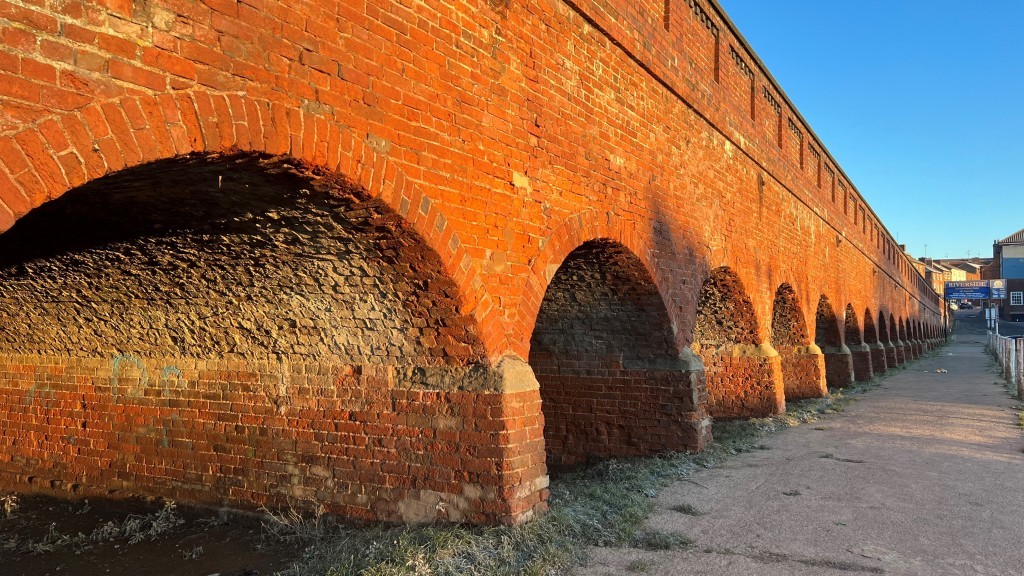 arches in brick bridge